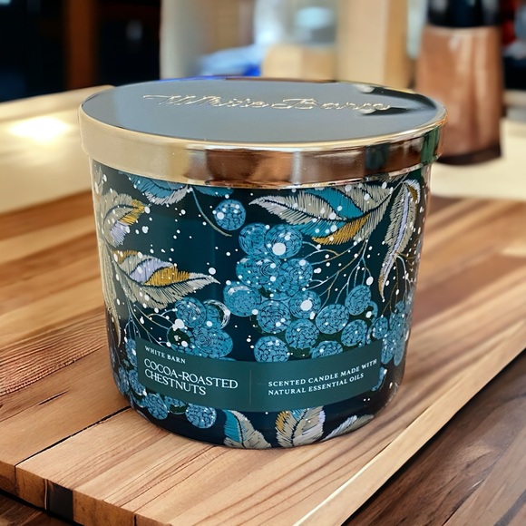 🛍️ Bath & Body Works White Barn Cocoa-Roasted Chestnuts 3 Wick Candle - Picture 1 of 4